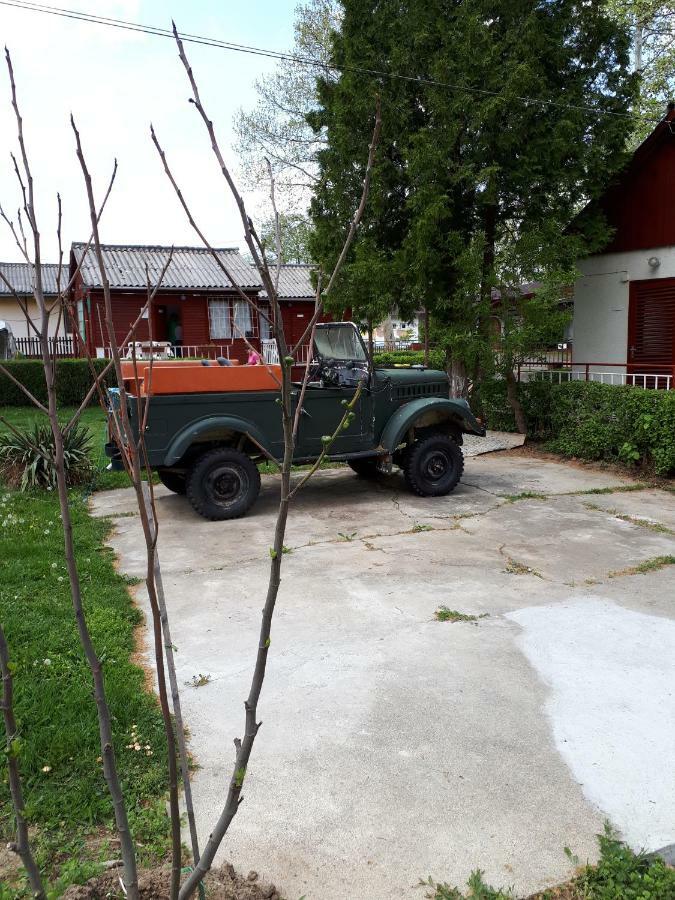 Mecsek-Lak Hotell Magyarhertelend Exteriör bild